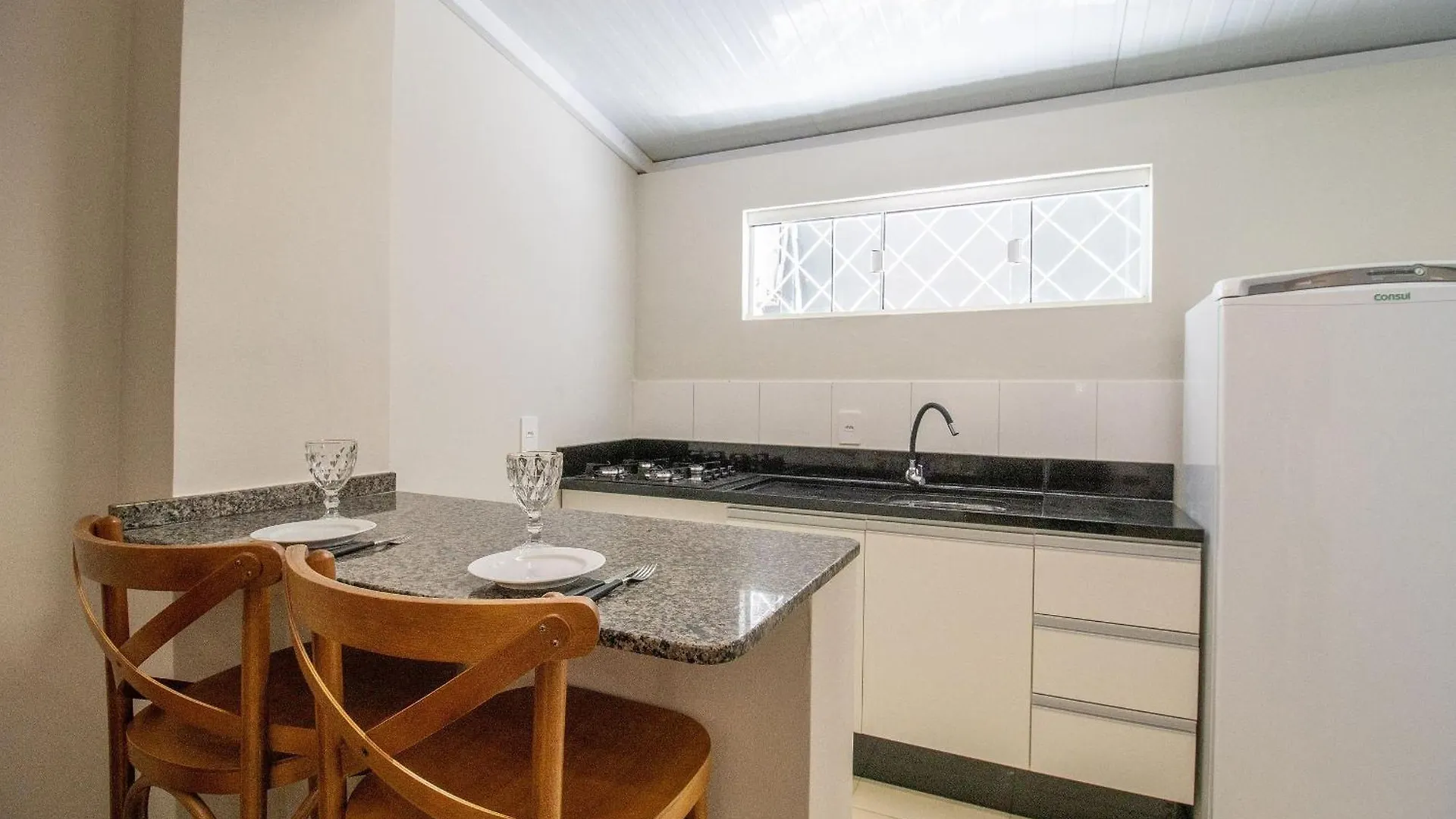 Joa22 - 1 Suite, Tv Smart, Aconchegante, Garagem Balneario Camboriu 0*,  Brazil